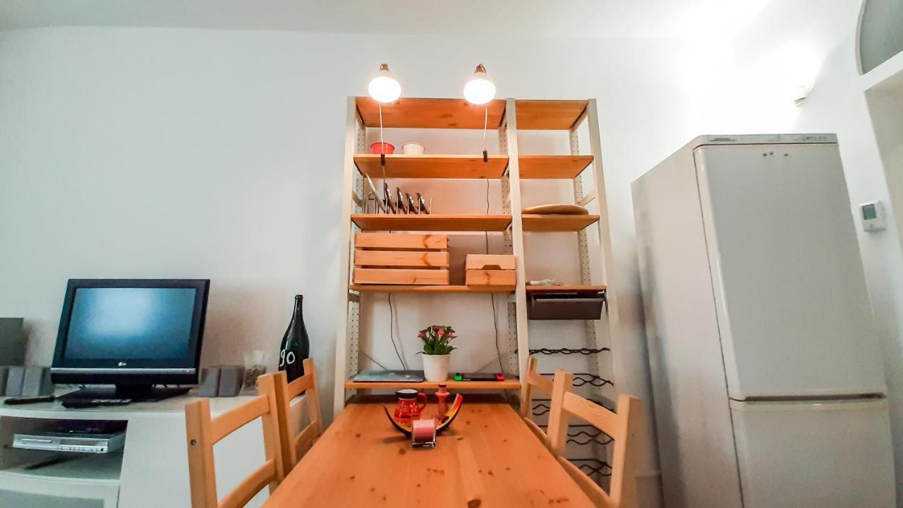 Altido Lovely 1-Br Flat With Easy Access To Centre Milan Extérieur photo